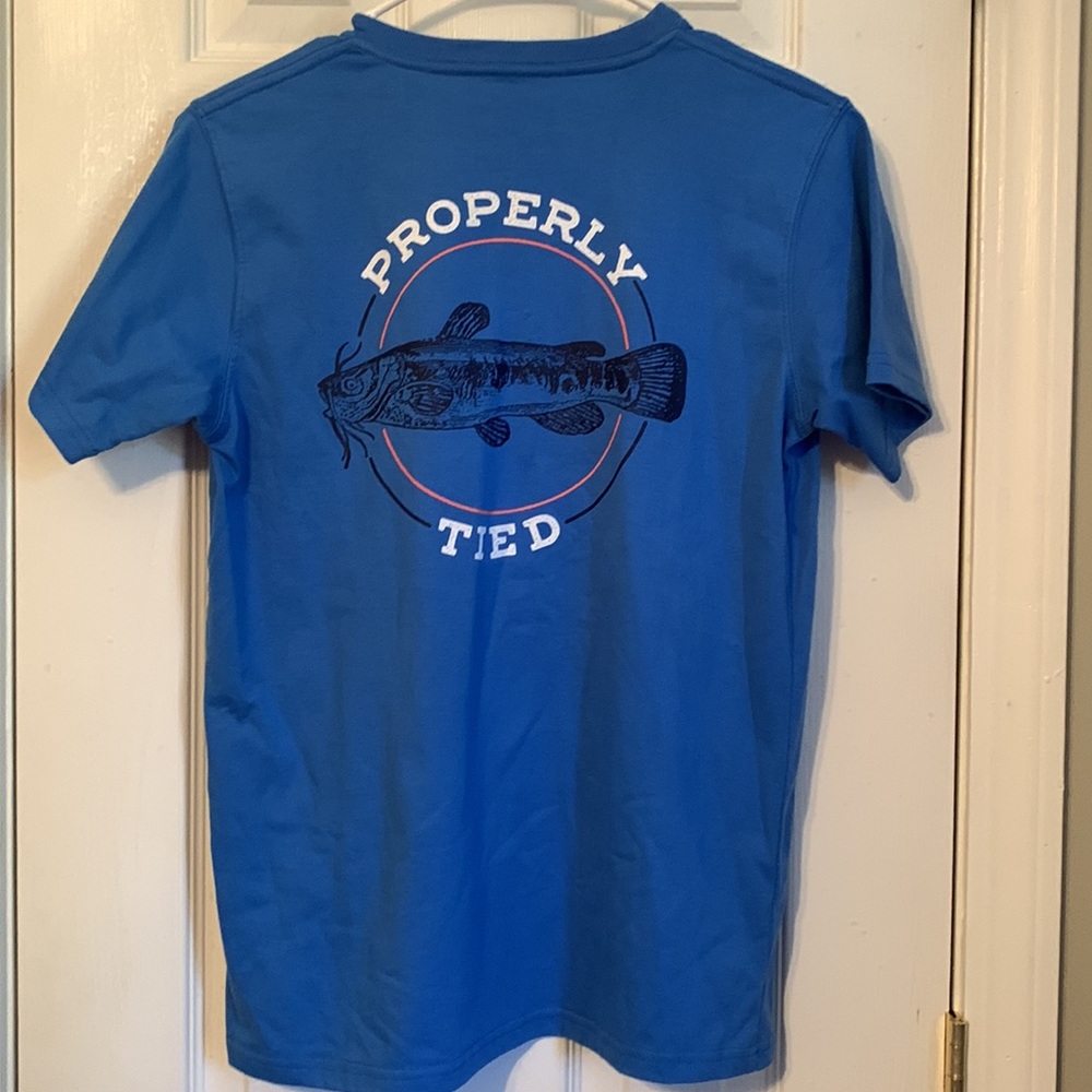 Properly Tied Short Sleeve Tee Size Youth Large (14-16)